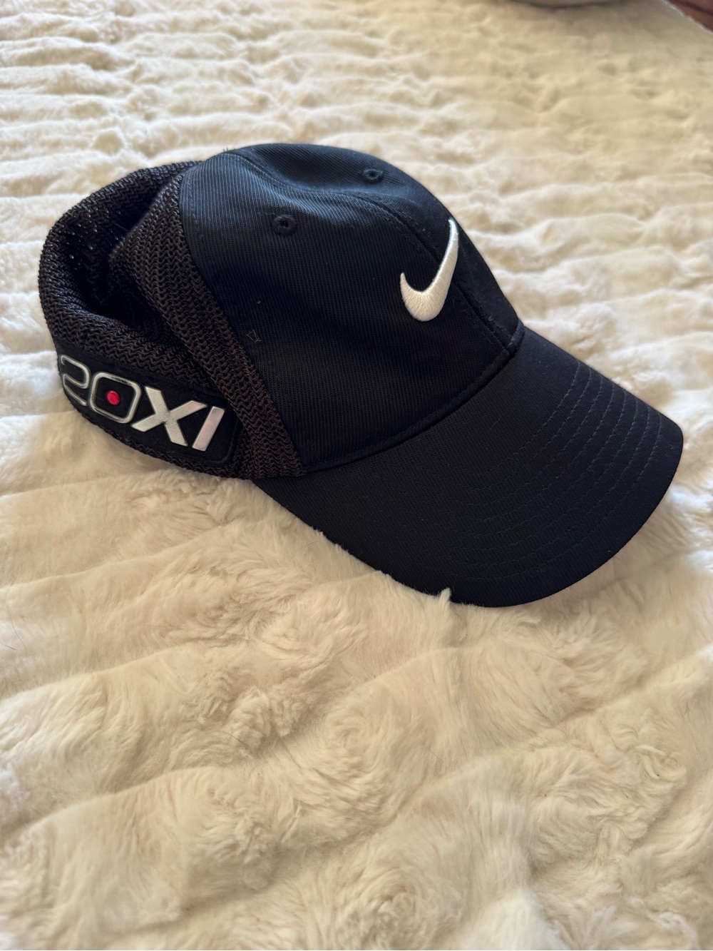 Nike Black Mesh-Back Baseball Cap with White Swoosh